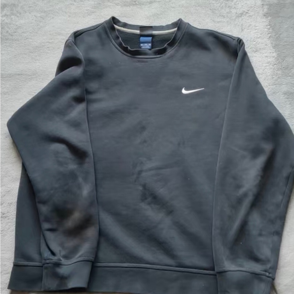 Nike Men's Charcoal Long Sleeve Tee